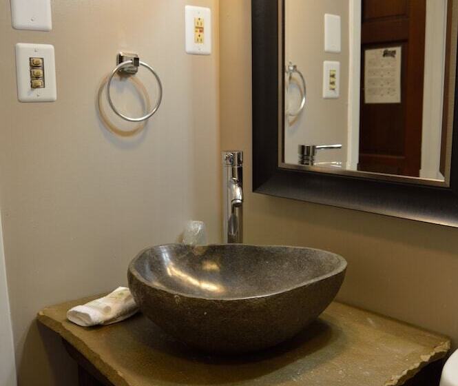 חדר דלוקס, Brookside Lodge