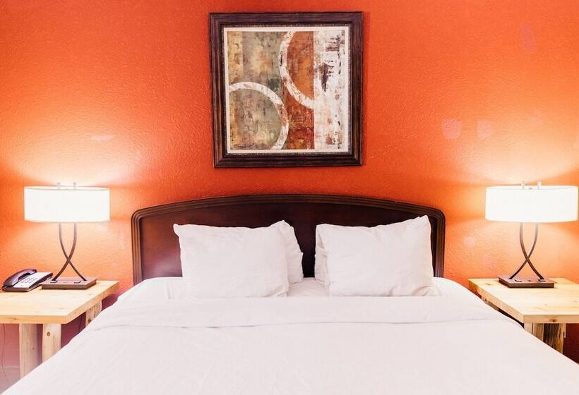 غرفة قياسية سرير كينج, Brookside Lodge
