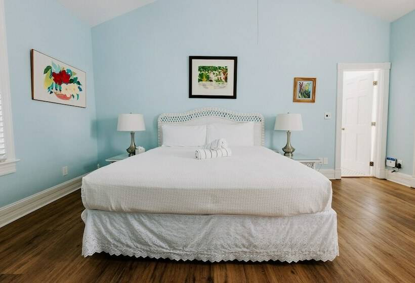 غرفة كلاسيكية سرير كينج, Amsterdam's Curry Mansion Inn