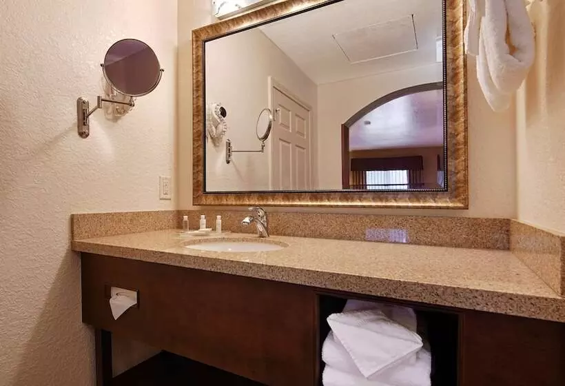 سوییت, Best Western San Dimas Hotel & Suites