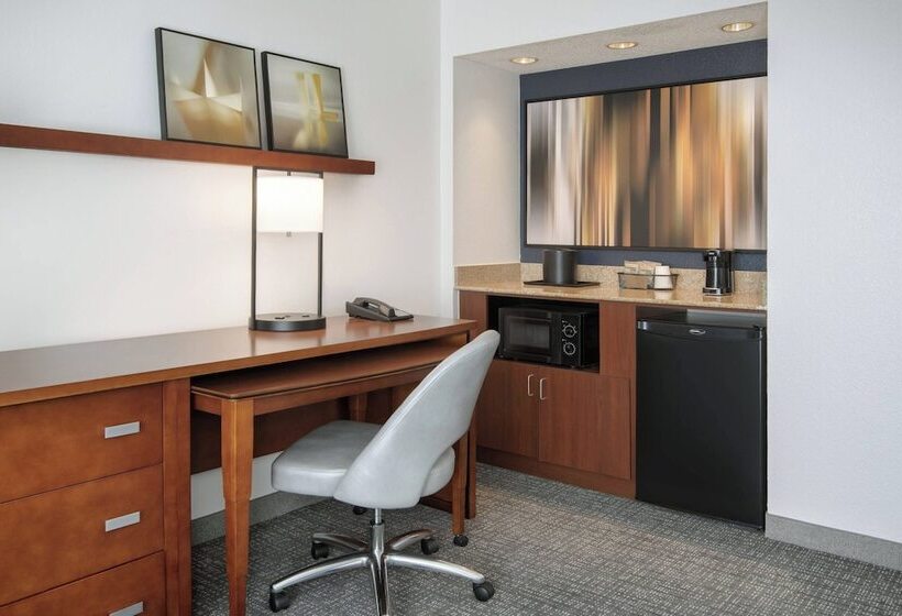 סוויטה, Courtyard By Marriott Augusta