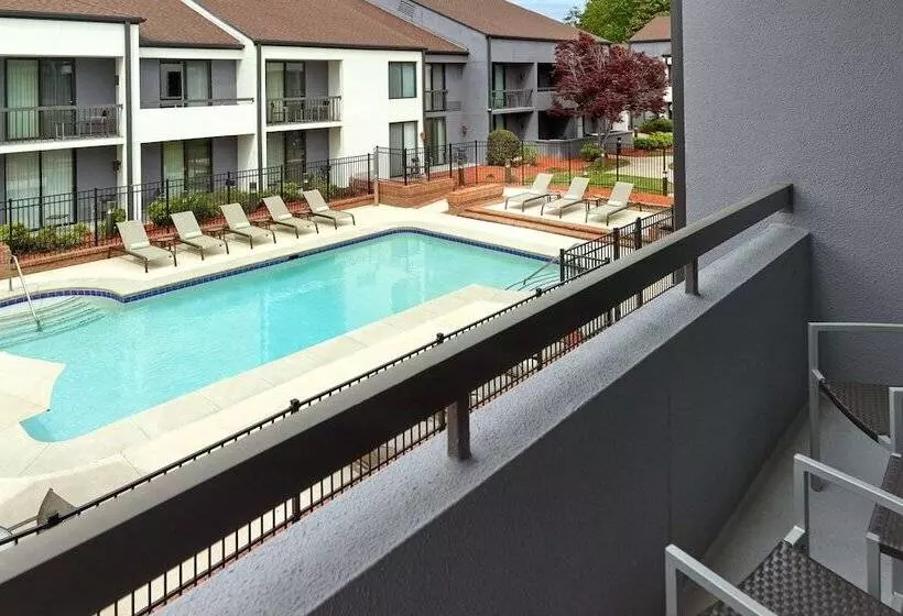 Sviitti Liikuntarajoitteisille, Courtyard By Marriott Augusta