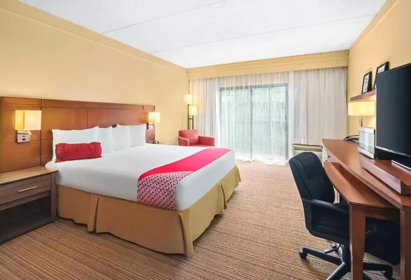 身障者適用キングサイズベッドルーム, Super 8 By Wyndham Dallas Love Field Airport