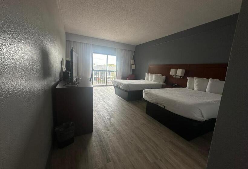 غرفه قياسيه سريرين مزدوجين, Super 8 By Wyndham Dallas Love Field Airport