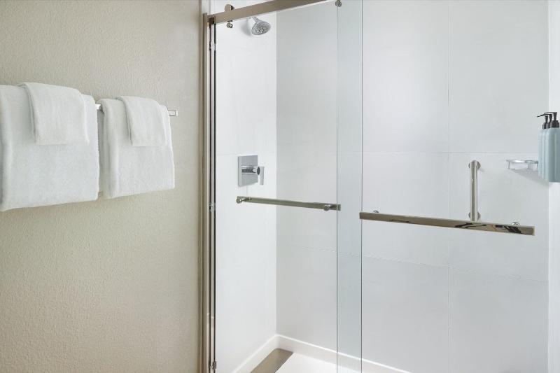 스위트 킹사이즈 침대, Courtyard By Marriott Fort Lauderdale City Of Plantation