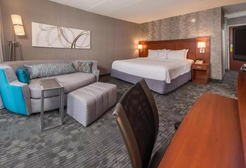 身障者適用キングサイズベッドルーム, Courtyard By Marriott Fairfax Fair Oaks