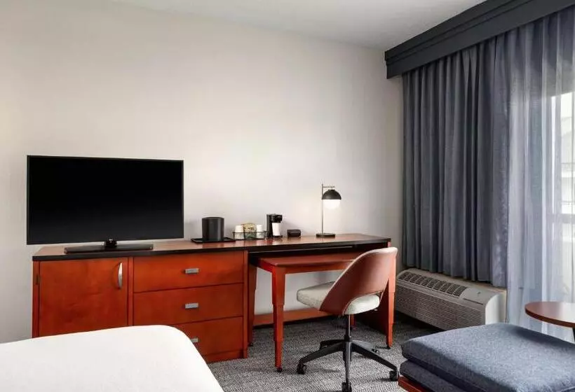 Standard-huone King-vuode, Courtyard By Marriott Minneapolis St. Paul Airport