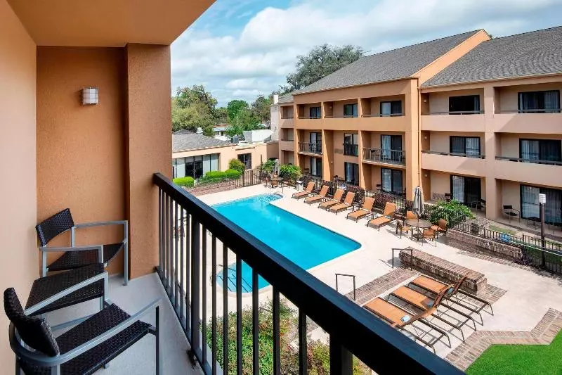Standard-huone, Courtyard By Marriott Savannah Midtown
