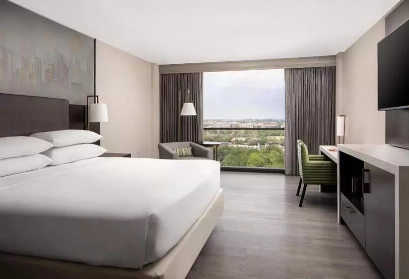 اتاق اجرایی با تخت بزرگ, Dallas Addison Marriott Quorum By The Galleria
