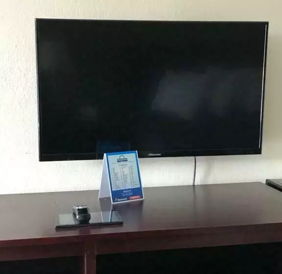２ダブルベッドのスタンダードルーム, Days Inn By Wyndham Bradenton  Near The Gulf