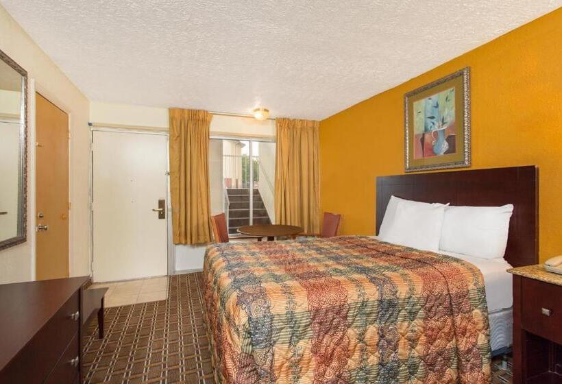 Номер Стандарт Адаптированный для Инвалидов, Days Inn By Wyndham Chester