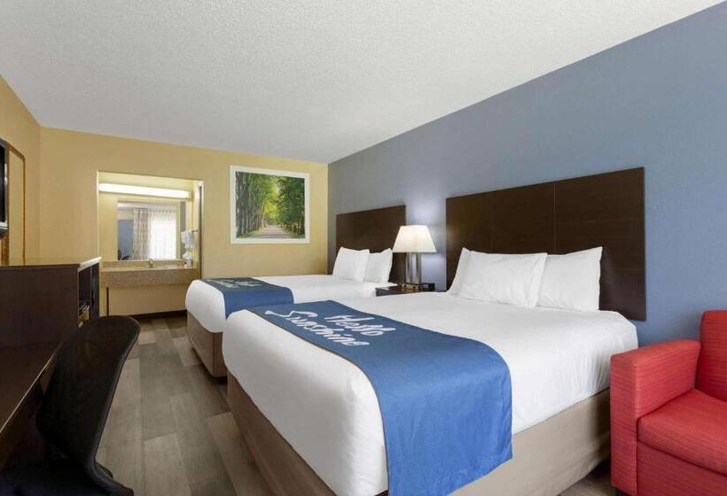 Номер Стандарт Адаптированный для Инвалидов, Days Inn By Wyndham Greensboro Airport