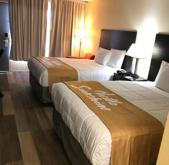 Номер Стандарт, Days Inn By Wyndham Greensboro Airport