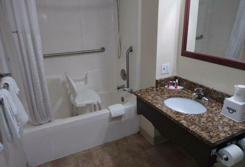 Номер Стандарт Кровать Кинг Адаптированный для Инвалидов, Days Inn By Wyndham Port Charlotte Town Center