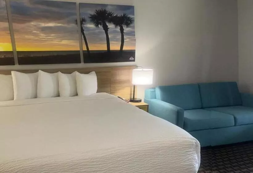 キングサイズベッドのエクゼクティブルーム, Days Inn By Wyndham Port Charlotte Town Center