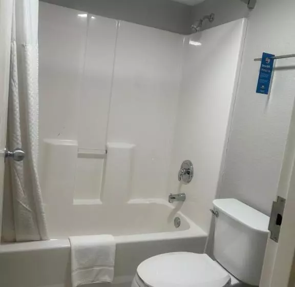 キングサイズベッドのエクゼクティブルーム, Days Inn By Wyndham Port Charlotte Town Center