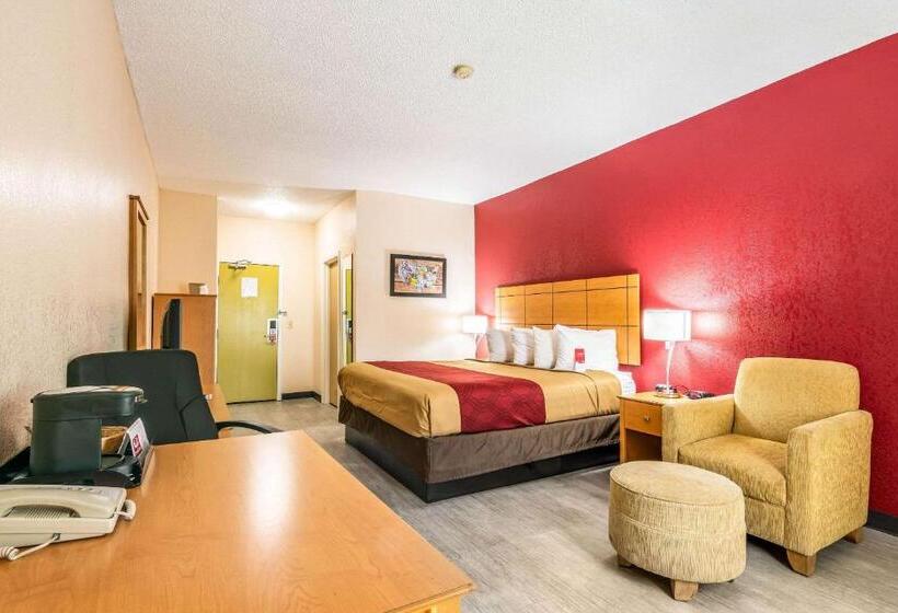 스탠다드 룸 킹사이즈 침대, Econo Lodge At Wanamaker