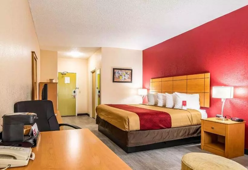 キングサイズベッドのスタンダードルーム, Econo Lodge At Wanamaker