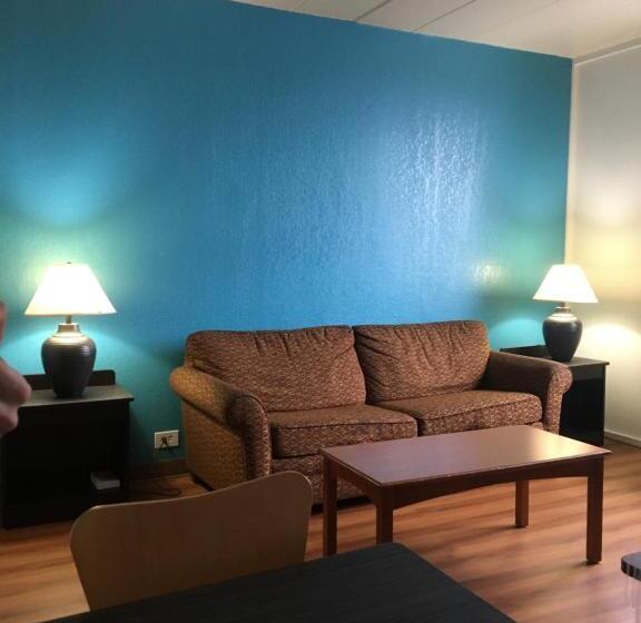 اتاق لوکس, Fairbridge Inn Express Melrose Park