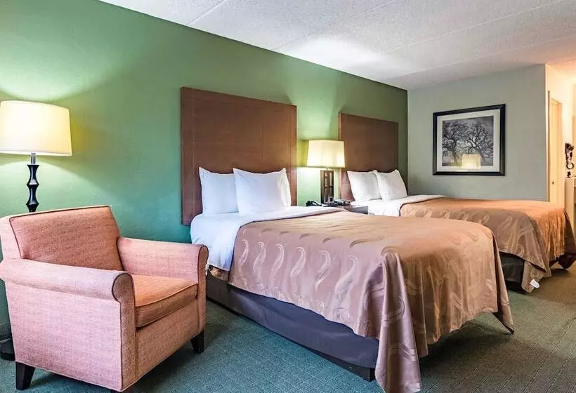 Standard-huone 2 Parivuodetta, Quality Inn Columbus Near Fort Moore