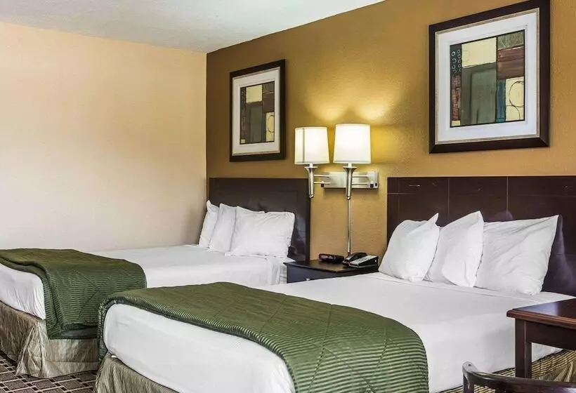 ２ダブルベッドのスタンダードルーム, Quality Inn Kingsland