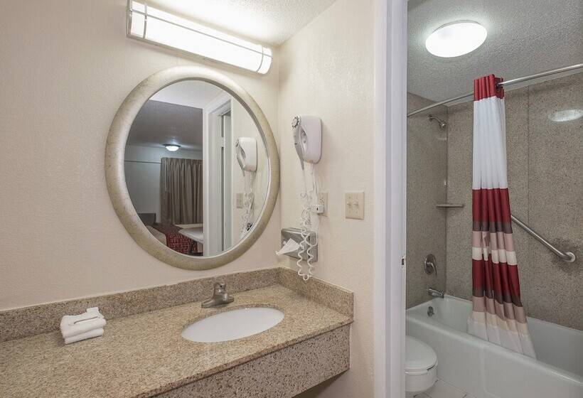 غرفه قياسيه سريرين مزدوجين, Red Roof Inn Hagerstown  Williamsport, Md