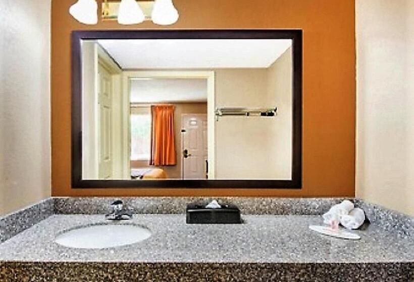 חדר סטנדרט שתי מיטות זוגיות, Super 8 By Wyndham Marysville