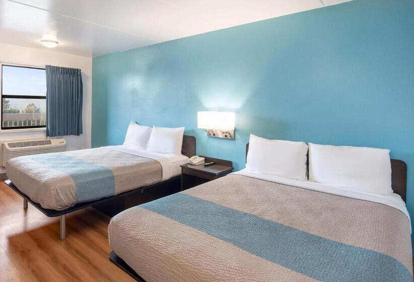 اتاق استاندارد برای معلولان, Motel 6 Colorado Springs, Co   Air Force Academy