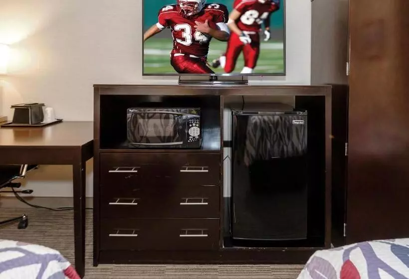 障害者適応デラックスルーム, Red Roof Inn & Suites Newburgh   Stewart Airport West Point