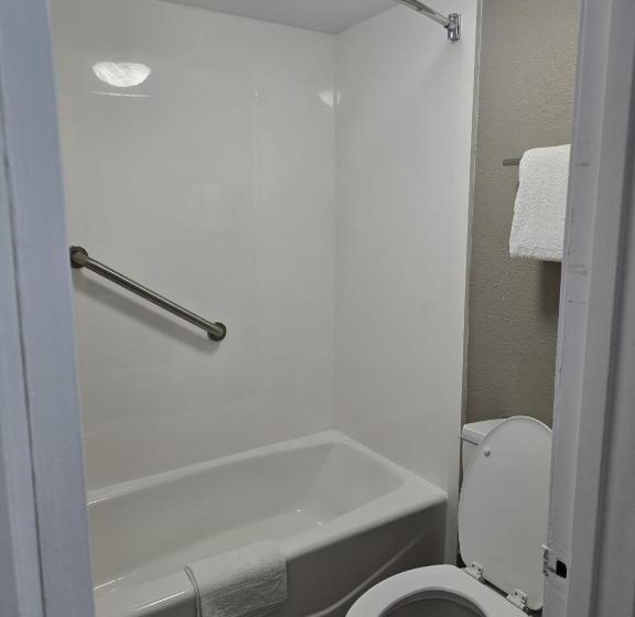 غرفة قياسية سرير كينج, Americas Express Inn South Hill