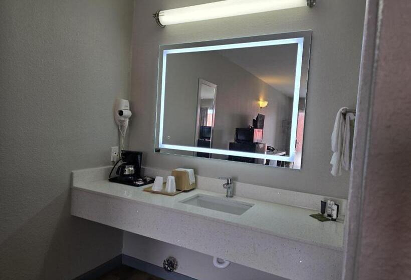 غرفة قياسية سرير كينج, Americas Express Inn South Hill