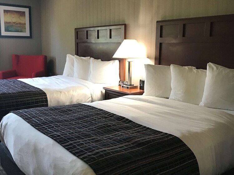 带2个双人床的标准工作室, Country Inn & Suites By Radisson, Delta Park North Portland