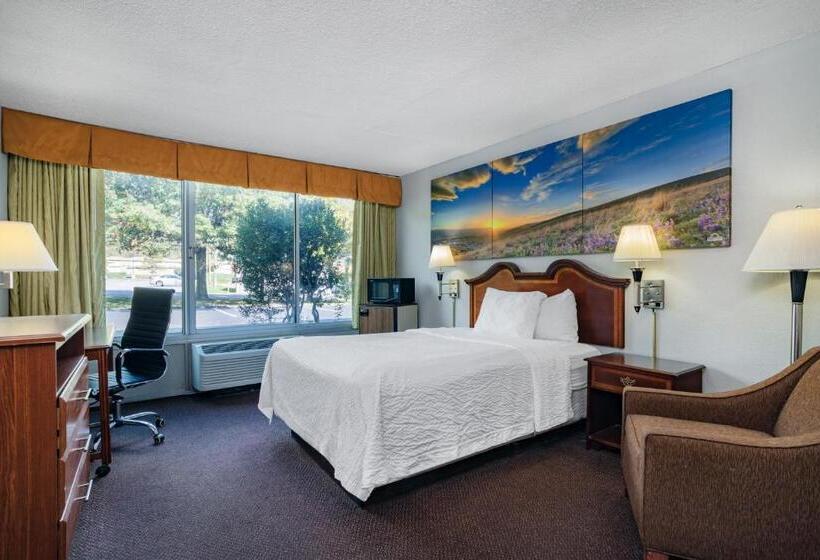 장애인을 위한 스탠다드 룸, Days Inn By Wyndham Cambridge