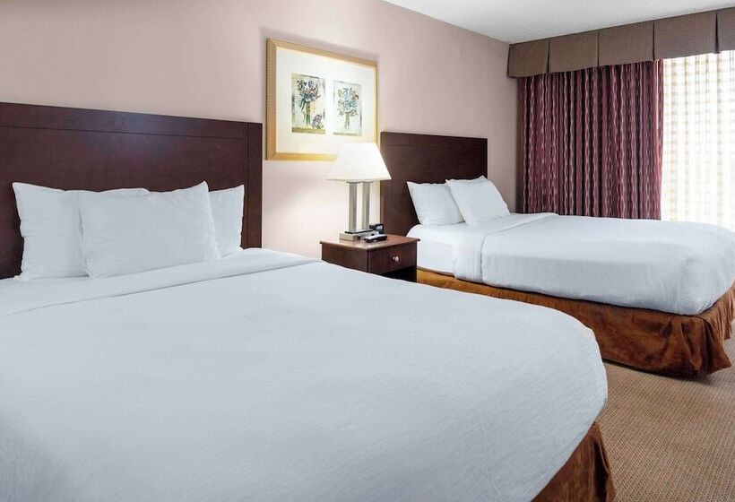 סוויטה מותאמת לאדם עם מוגבלויות, Embassy Suites By Hilton Kansas City Plaza