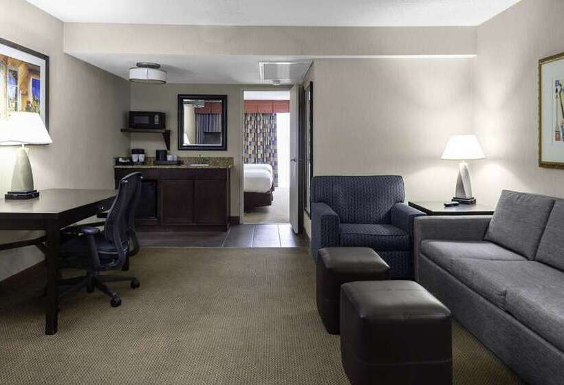 Family Suite, Embassy Suites By Hilton Kansas City Plaza