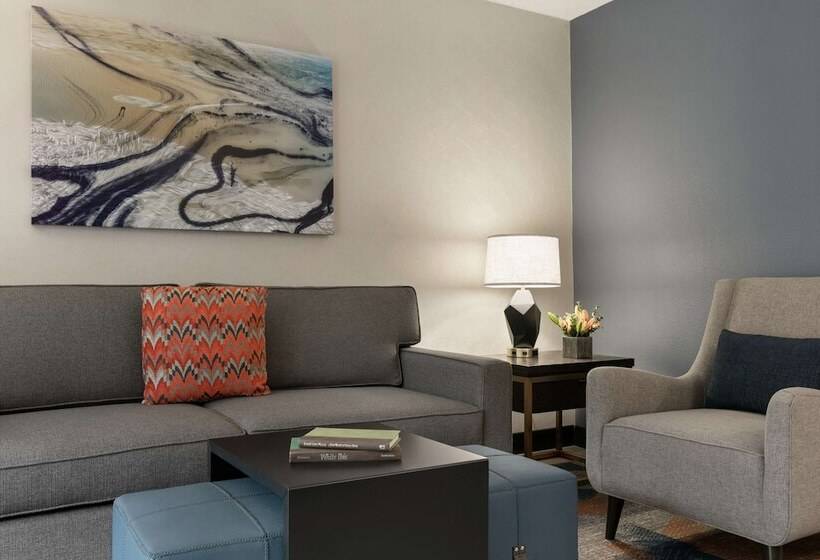 סוויטת פרמיום, Embassy Suites By Hilton Los Angeles Downey