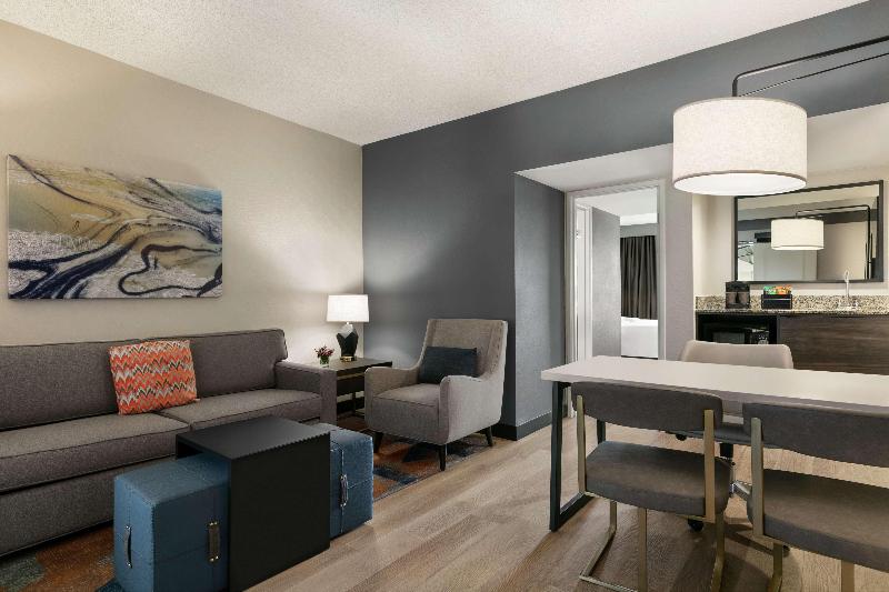 סוויטת פרמיום, Embassy Suites By Hilton Los Angeles Downey