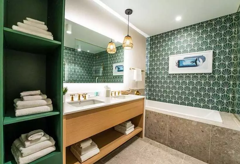 سوئیت با تخت بزرگ, Embassy Suites By Hilton Los Angeles Downey