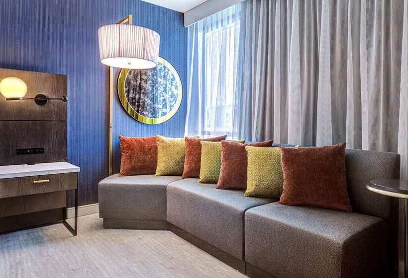 غرفة قياسية, Embassy Suites By Hilton San Luis Obispo