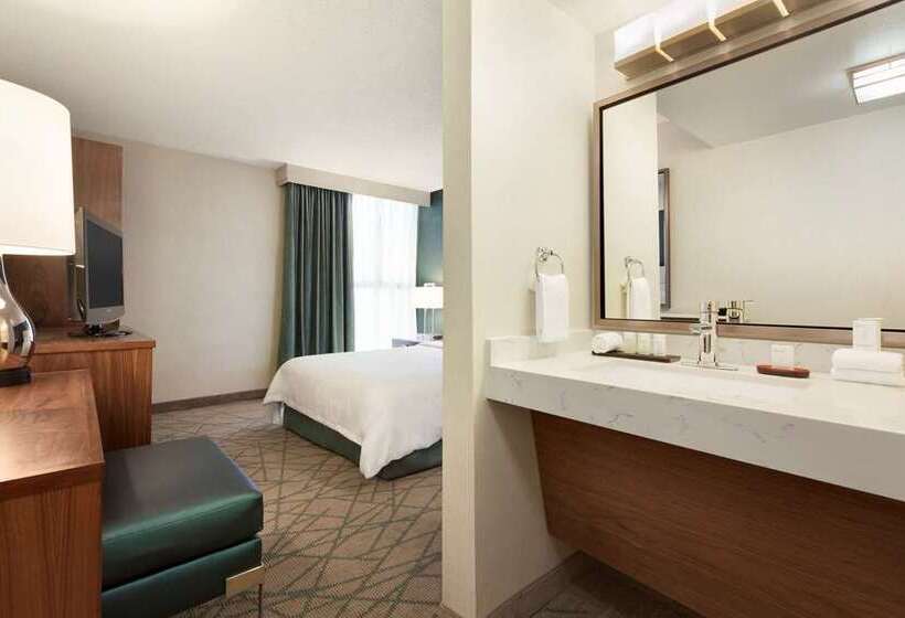 غرفة قياسية, Embassy Suites By Hilton San Luis Obispo