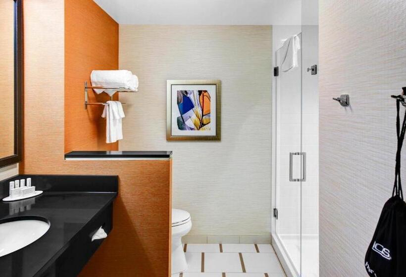 Стандартный Номер Кровать Кинг, Fairfield Inn & Suites By Marriott Cape Cod Hyannis