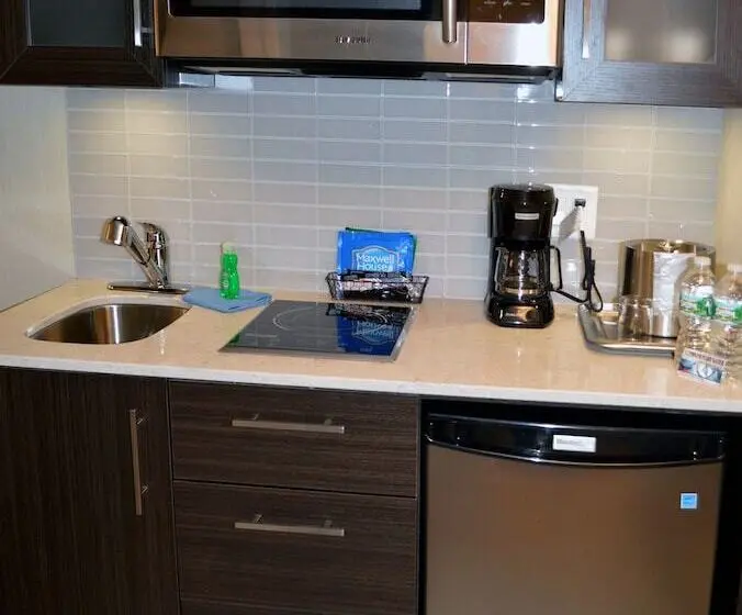 スイート, Holiday Inn & Suites Syracuse Airport   Liverpool, An Ihg
