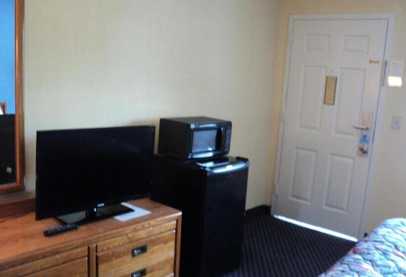 Pokój Standard Łóżko King Size, Knights Inn Cleveland, Ga