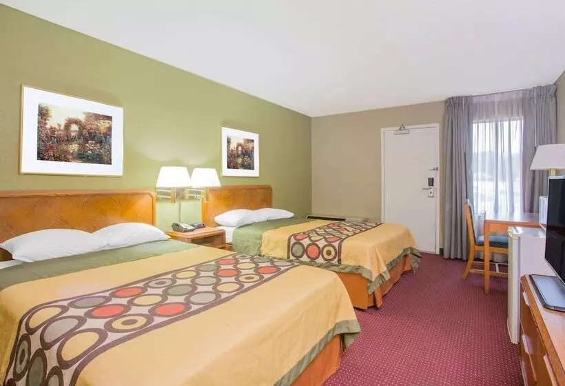 Standard-huone 2 Parivuodetta, Super 8 By Wyndham Madison East