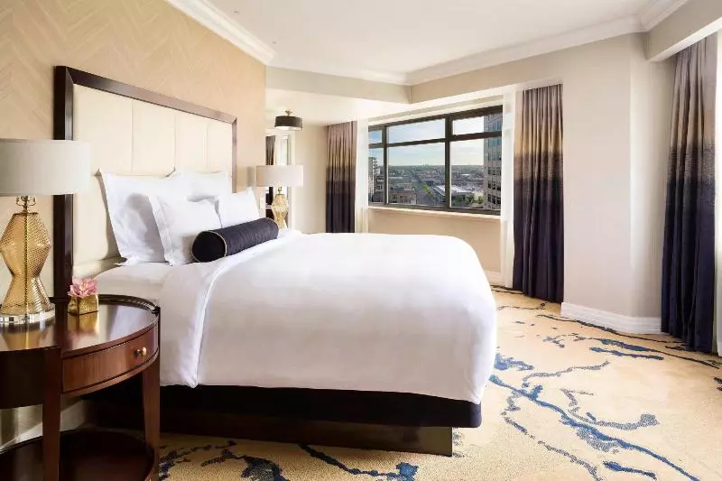 Club Room King Bed, The Ritzcarlton, Denver