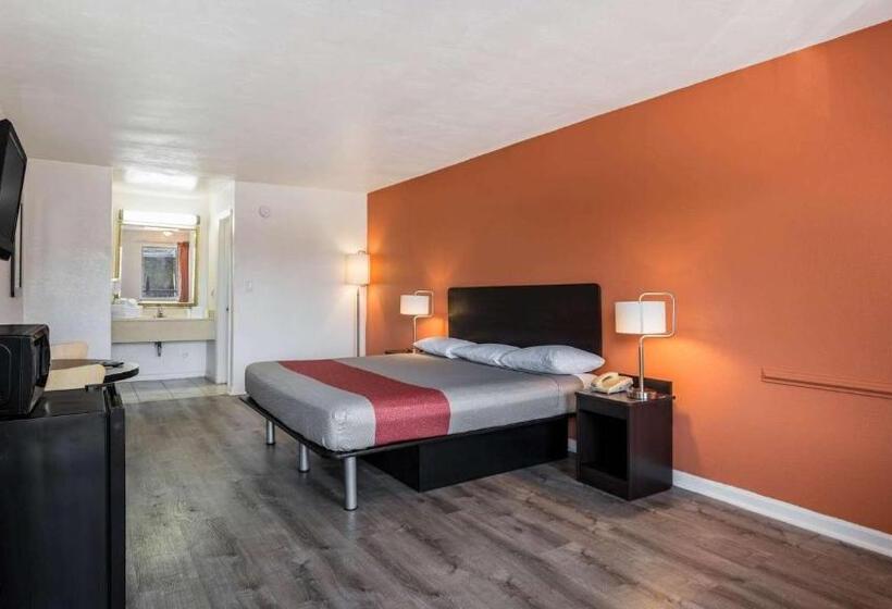 Номер Deluxe Кровать Кинг, Motel 6 Portsmouth, Va