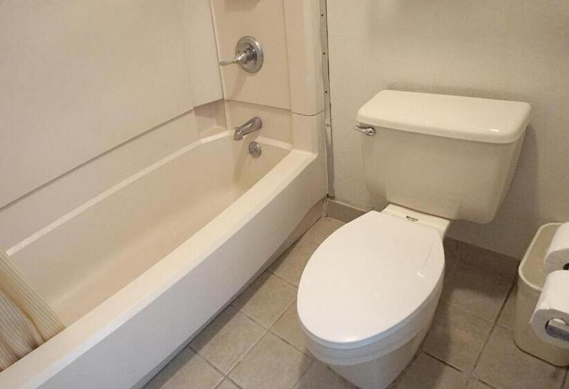 غرفة قياسية, Knights Inn Altus