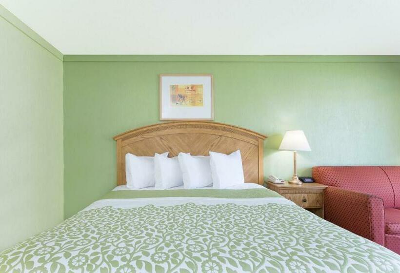 キングサイズベッドのスタンダードルーム, Days Inn By Wyndham Washington