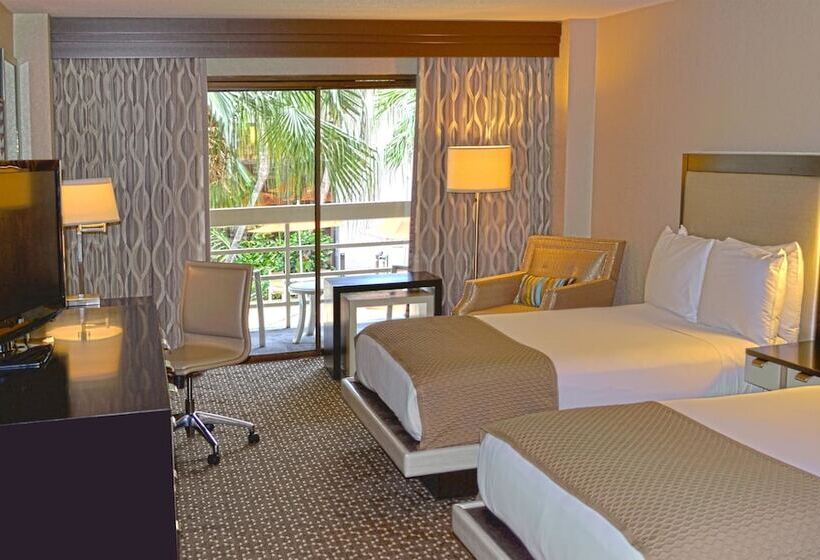 Suite, Doubletree By Hilton Houston Hobby Airport