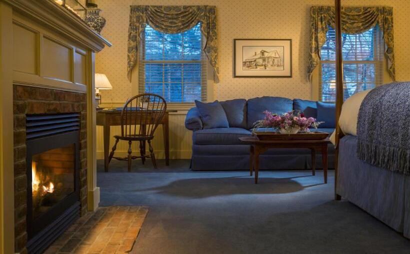اتاق لوکس با تخت بزرگ, Green Mountain Inn